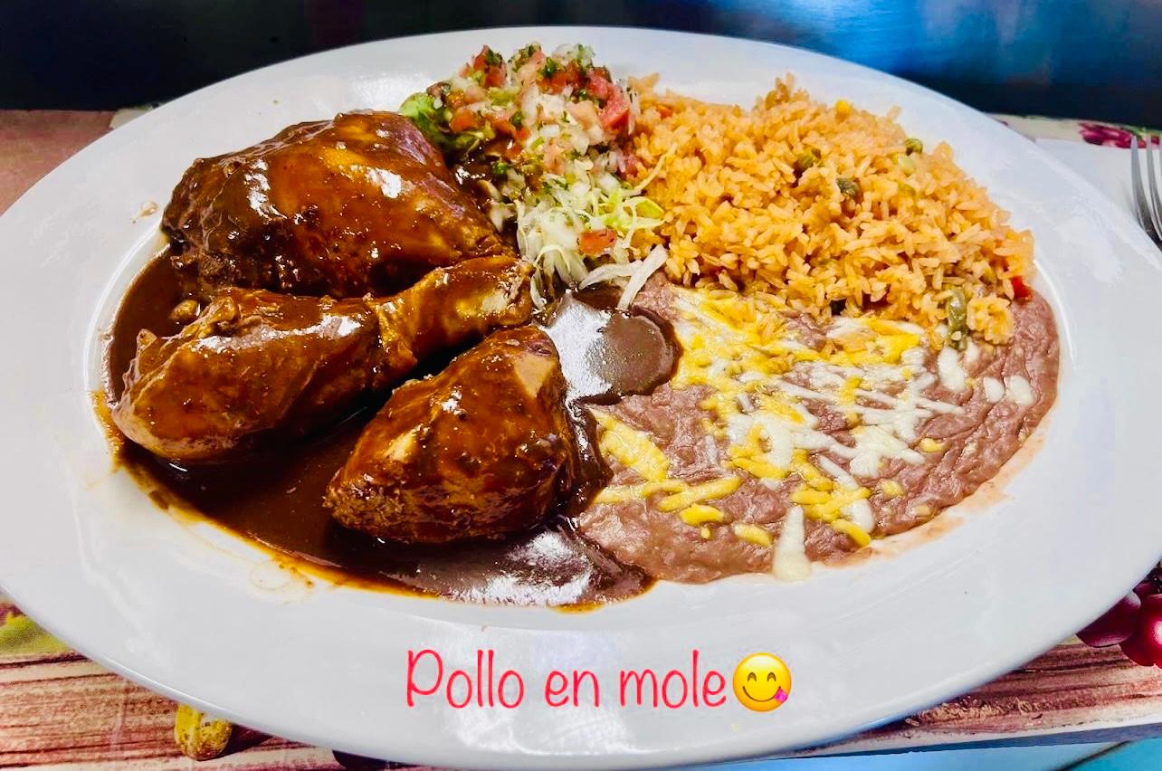 Pollo en Mole